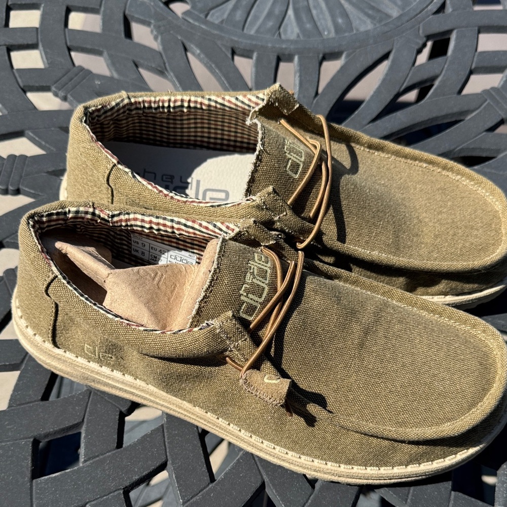 Hey Dude Canvas Men's Shoes